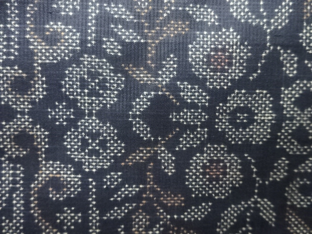 JAPANESE KIMONO / ANTIQUE KIMONO / SILK / DORO OSHIMA TSUMUGI / WOVEN FLORAL SARASA / 5MARUKI